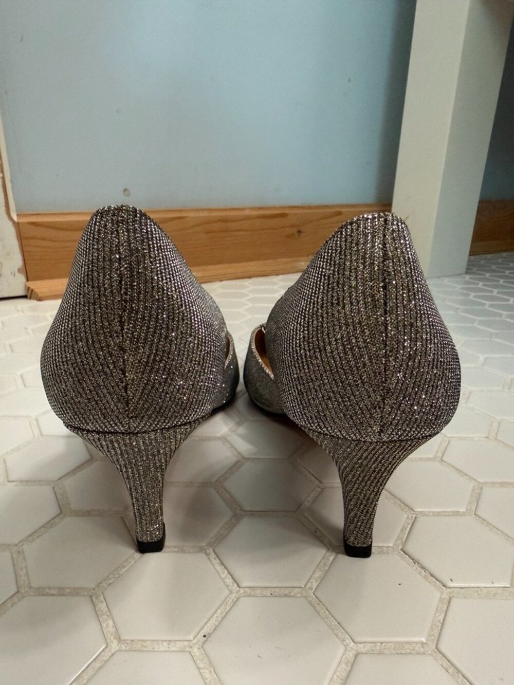 J. Renee Zayna Pewter Glitter D'Orsay Pumps Beaded Heels 7.5 New - Picture 2 of 10